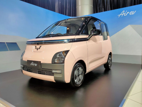 Wuling Jadi Pilihan Mobil Andal di Perkotaan
